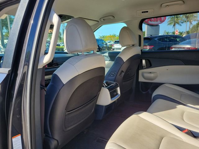 Certified 2025 Kia Carnival EX FWD image 10