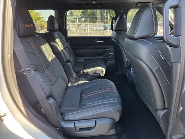 New 2027 Nissan Armada PRO-4X AWD/4WD image 14