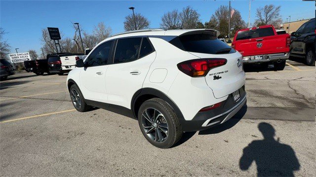 Used 2022 Buick Encore GX Select image 7