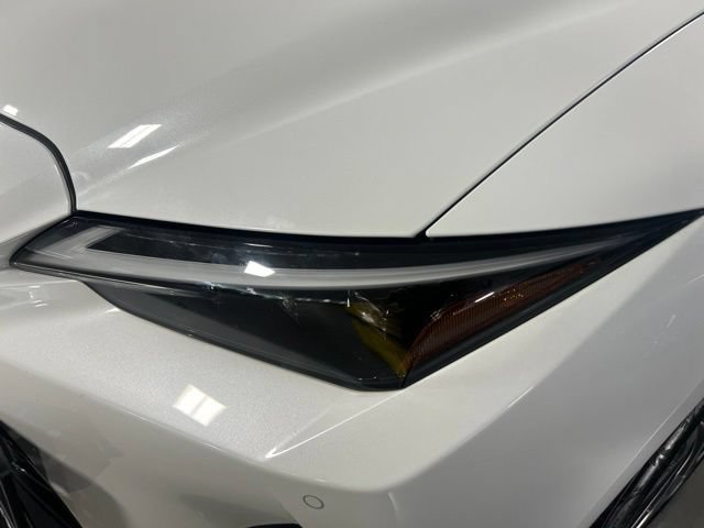Used 2023 Lexus IS 350 F Sport AWD/4WD image 38