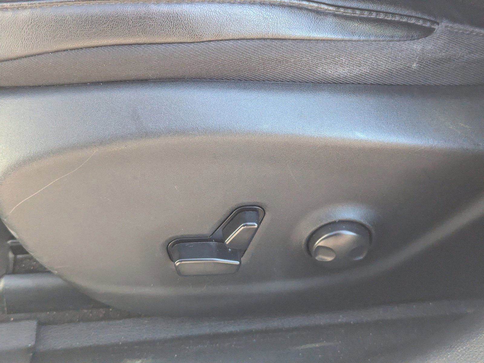 Used 2023 Jeep Cherokee Altitude Lux image 24