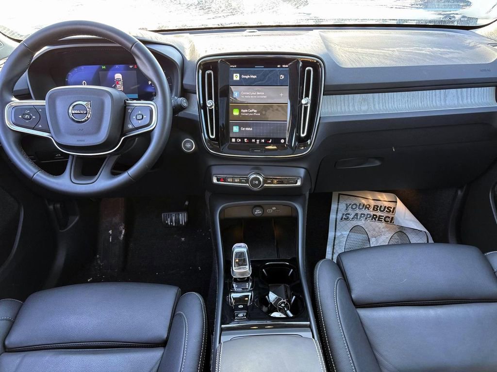 New 2025 Volvo XC40 B5 Plus w/ Protection Package Premier image 29
