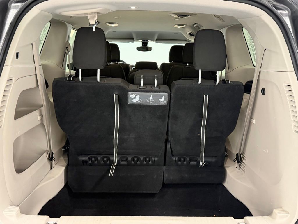 Used 2017 Chrysler Pacifica Touring image 22