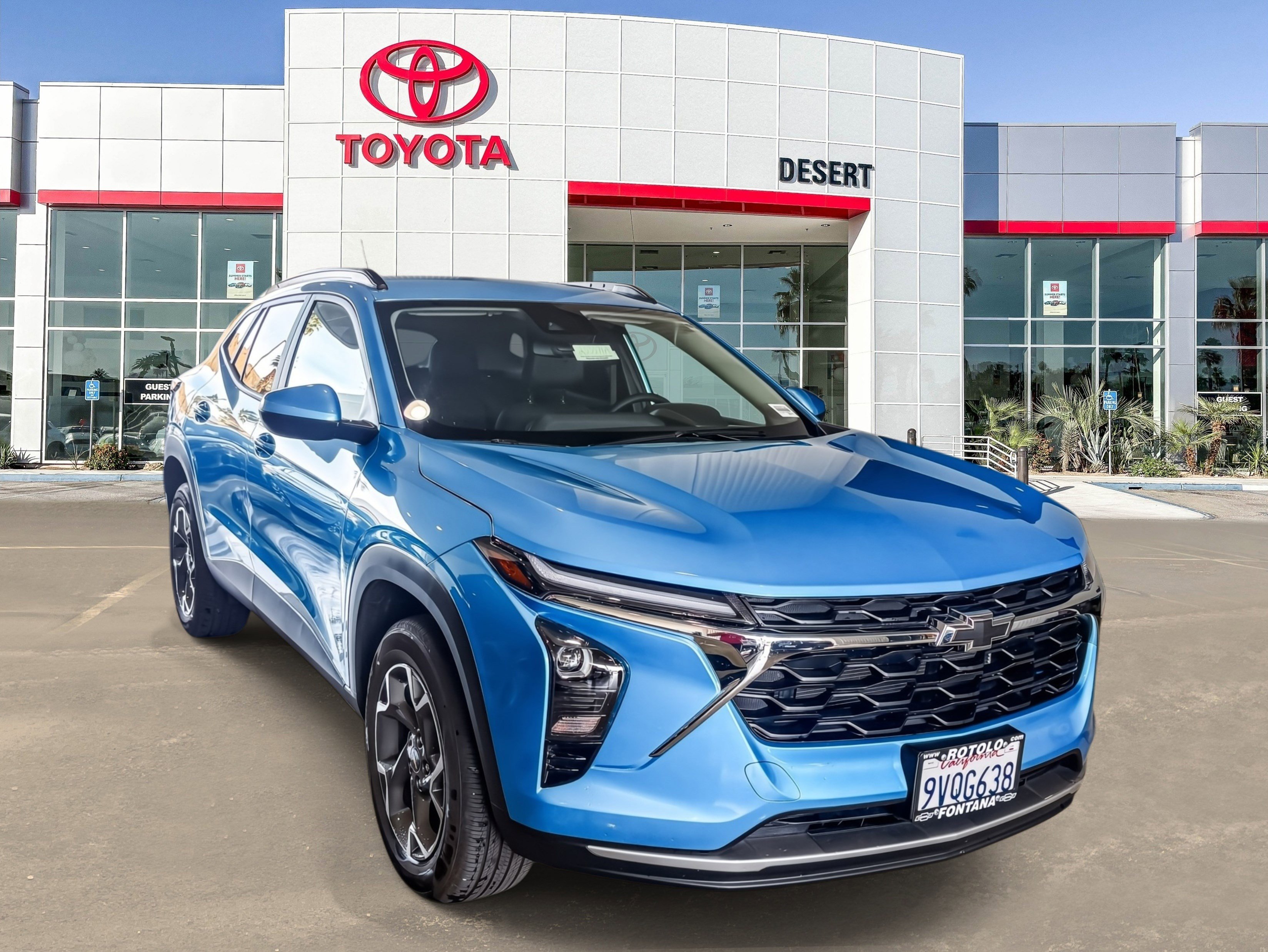 Used 2025 Chevrolet Trax LT w/ Driver Confidence Package image 1