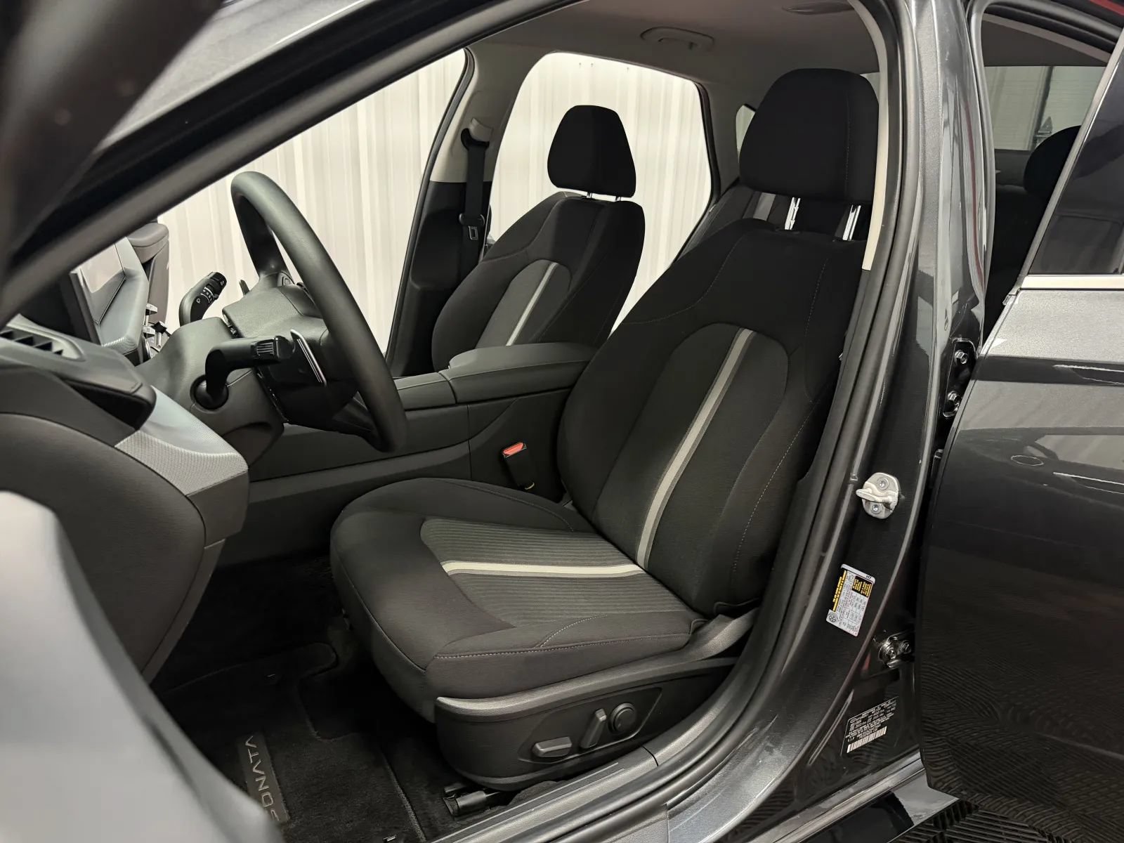 Used 2025 Hyundai Sonata SEL FWD image 35
