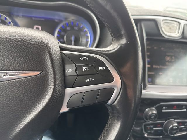 Used 2016 Chrysler 300 Limited w/ Driver Convenience Group image 20