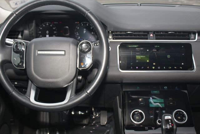 Used 2020 Land Rover Range Rover Evoque SE image 4