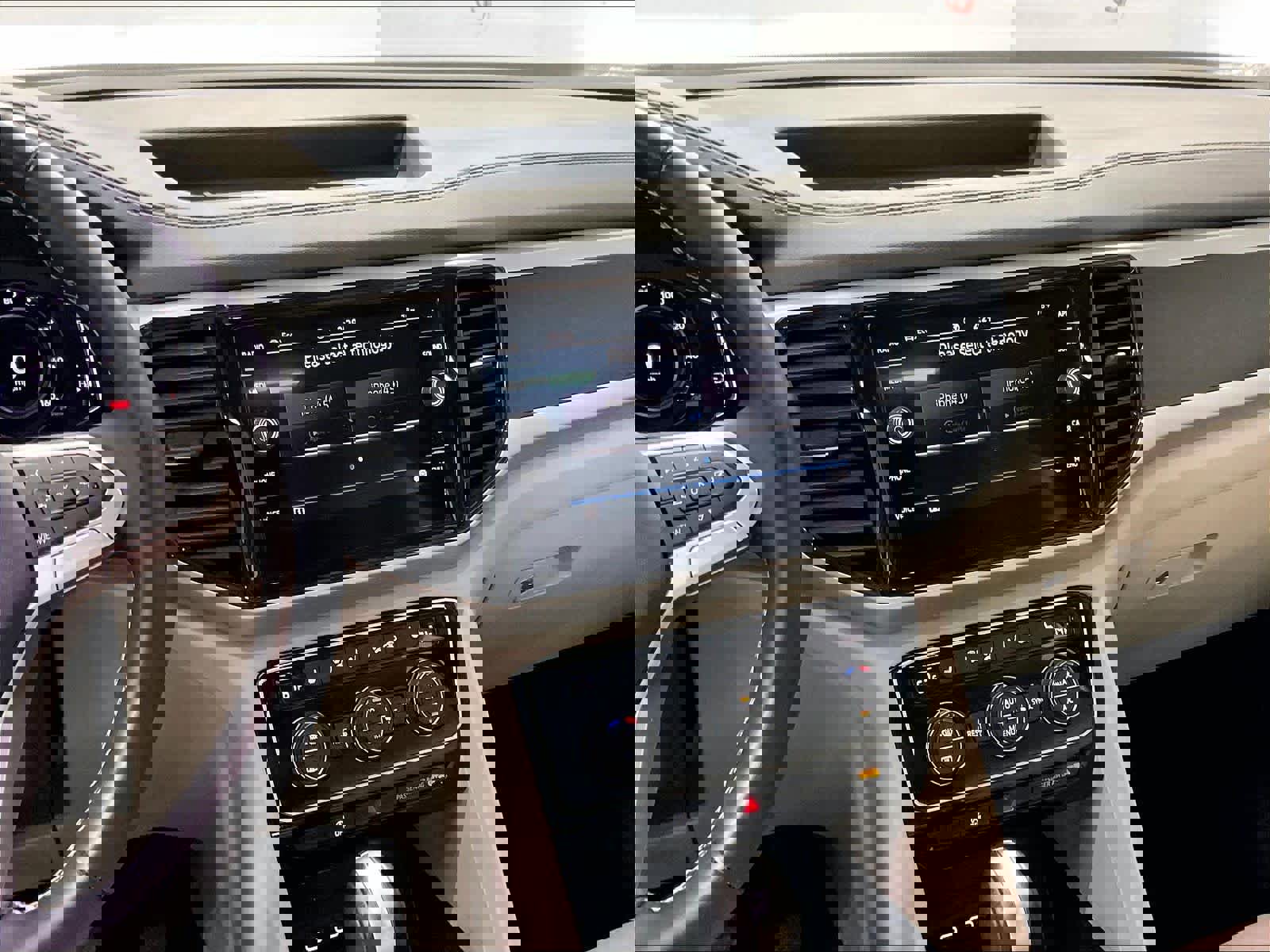 Used 2022 Volkswagen Atlas SE image 9