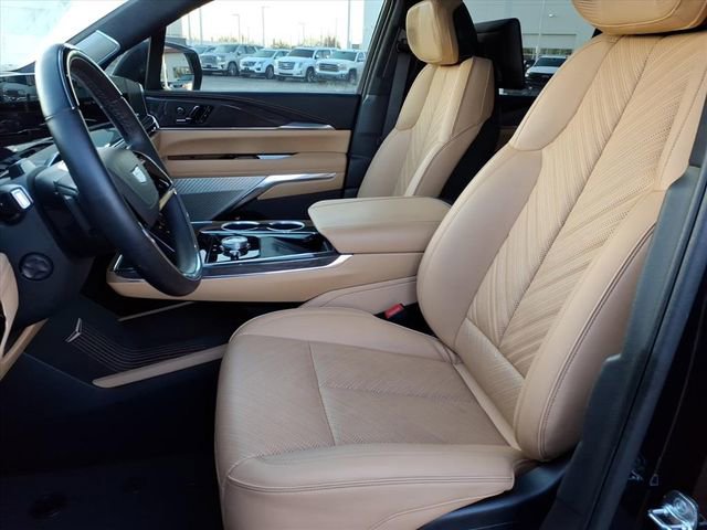 Used 2025 Cadillac Escalade IQ Sport 2 image 5