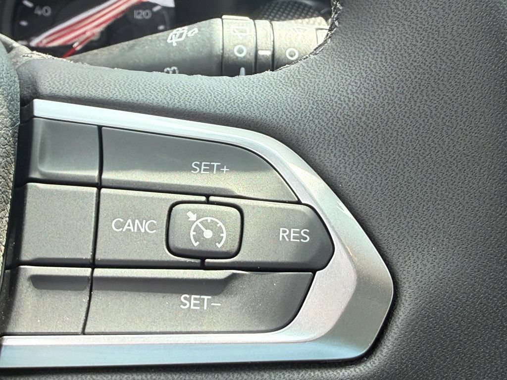 New 2026 Jeep Compass Latitude AWD/4WD image 18