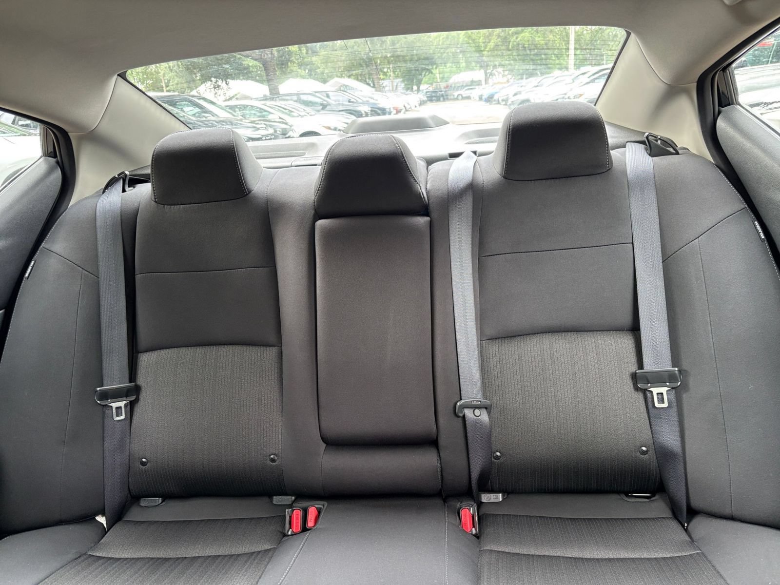 Used 2025 Nissan Altima 2.5 SV FWD image 38