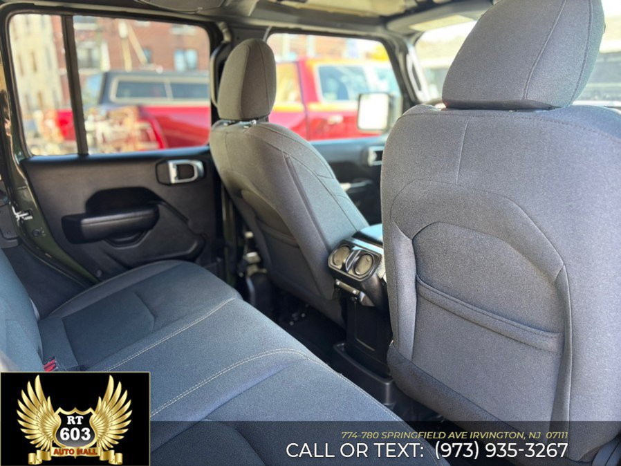 Used 2024 Jeep Wrangler Unlimited AWD/4WD image 10