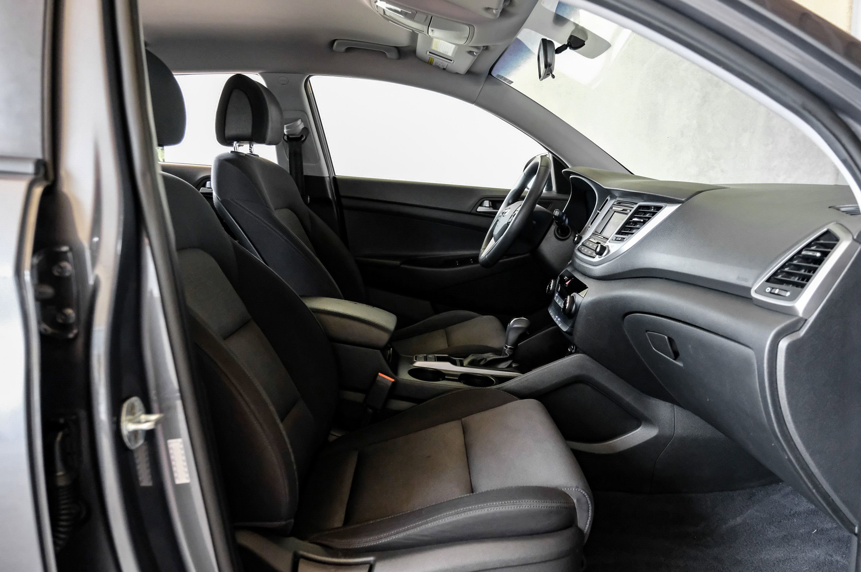 Used 2017 Hyundai Tucson Sport FWD image 37