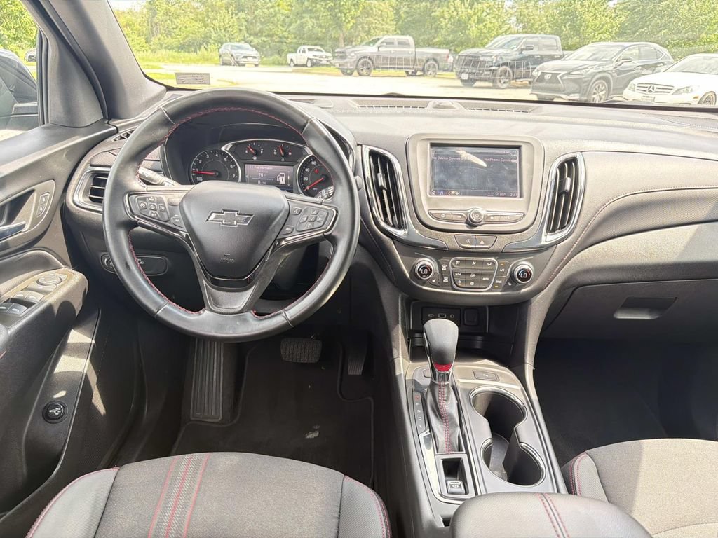 Used 2024 Chevrolet Equinox RS AWD/4WD image 2