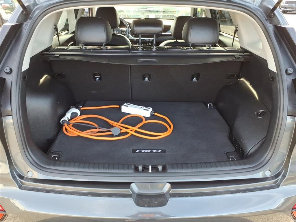 Used 2022 Kia Niro EX image 14