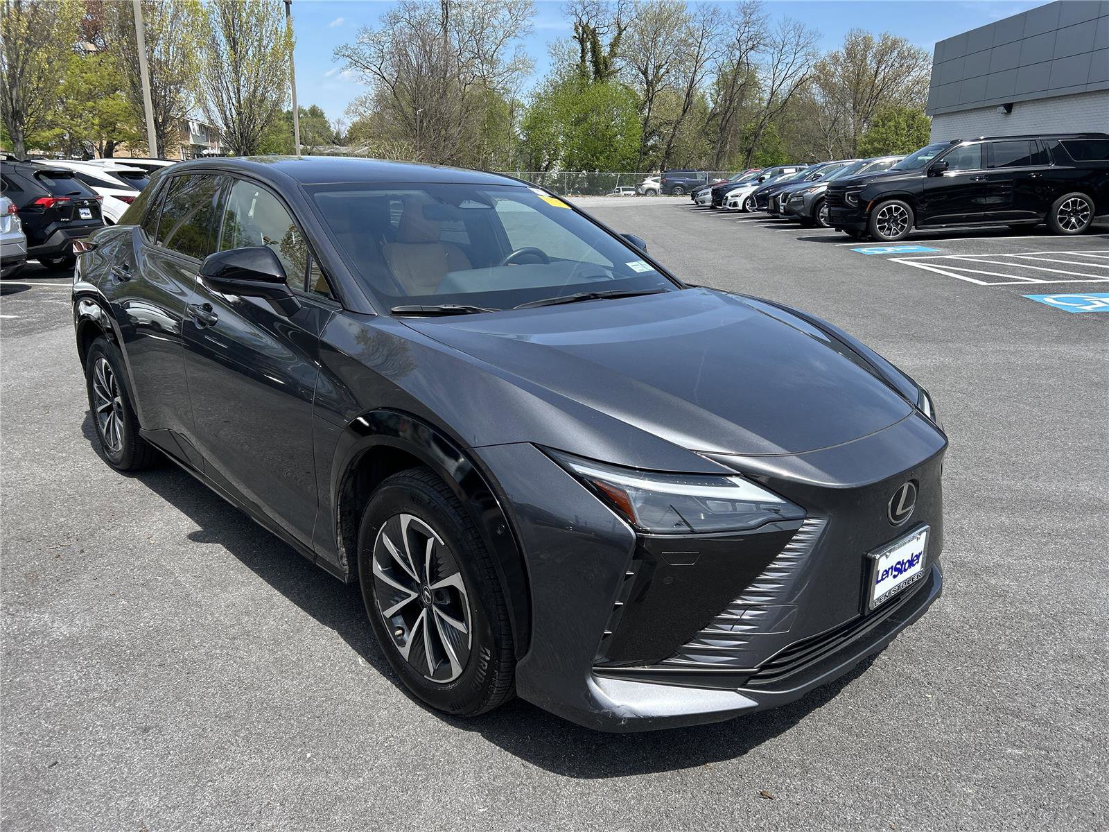 Used 2023 Lexus RZ 450e Premium w/ Technology Package image 7