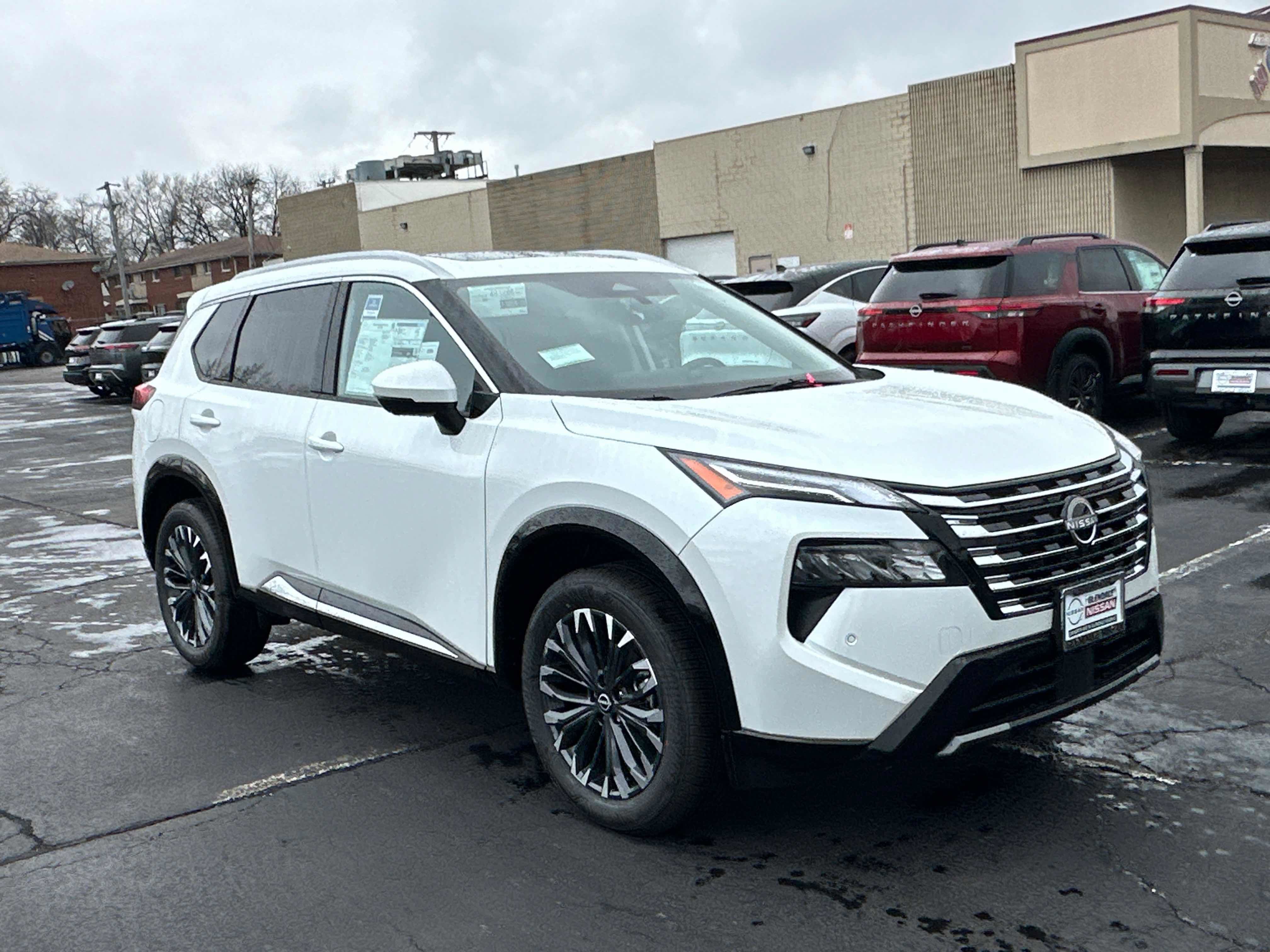 New 2026 Nissan Rogue Platinum image 3