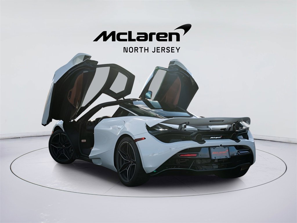 Used 2018 McLaren 720S image 14
