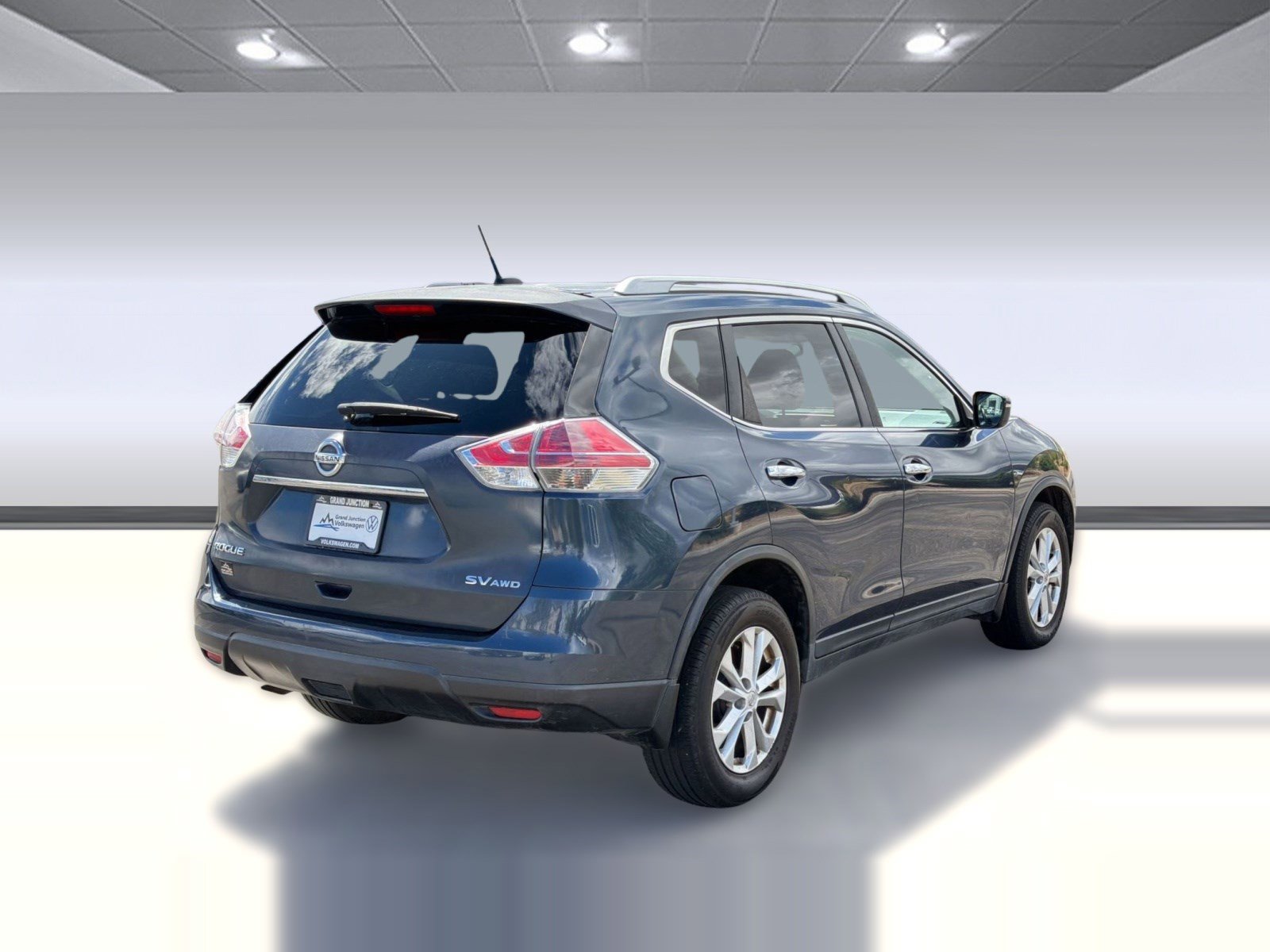 Used 2015 Nissan Rogue SV image 9