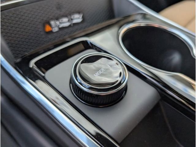 New 2026 Chevrolet Equinox ACTIV w/ Convenience Package III image 23