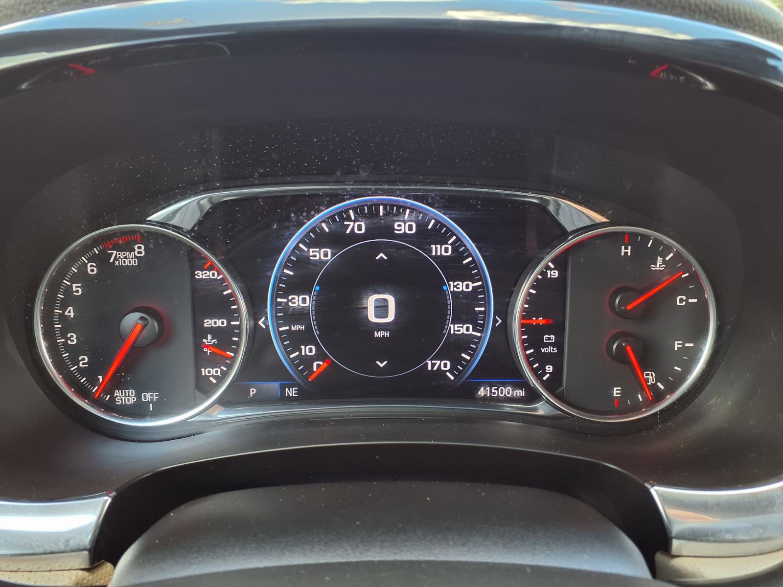 Used 2023 Chevrolet Traverse Premier FWD image 25