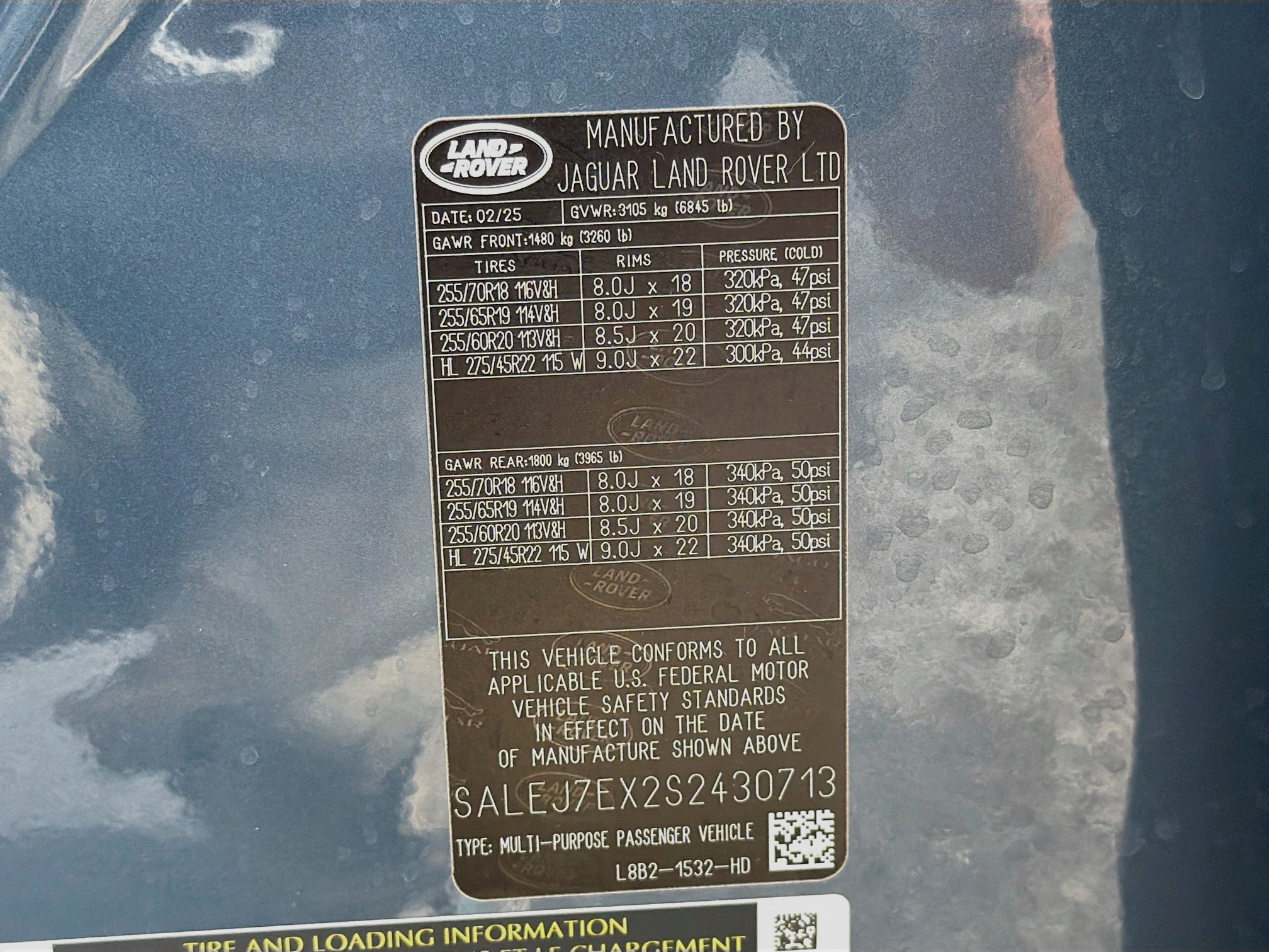 Used 2025 Land Rover Defender 110 S AWD/4WD image 44