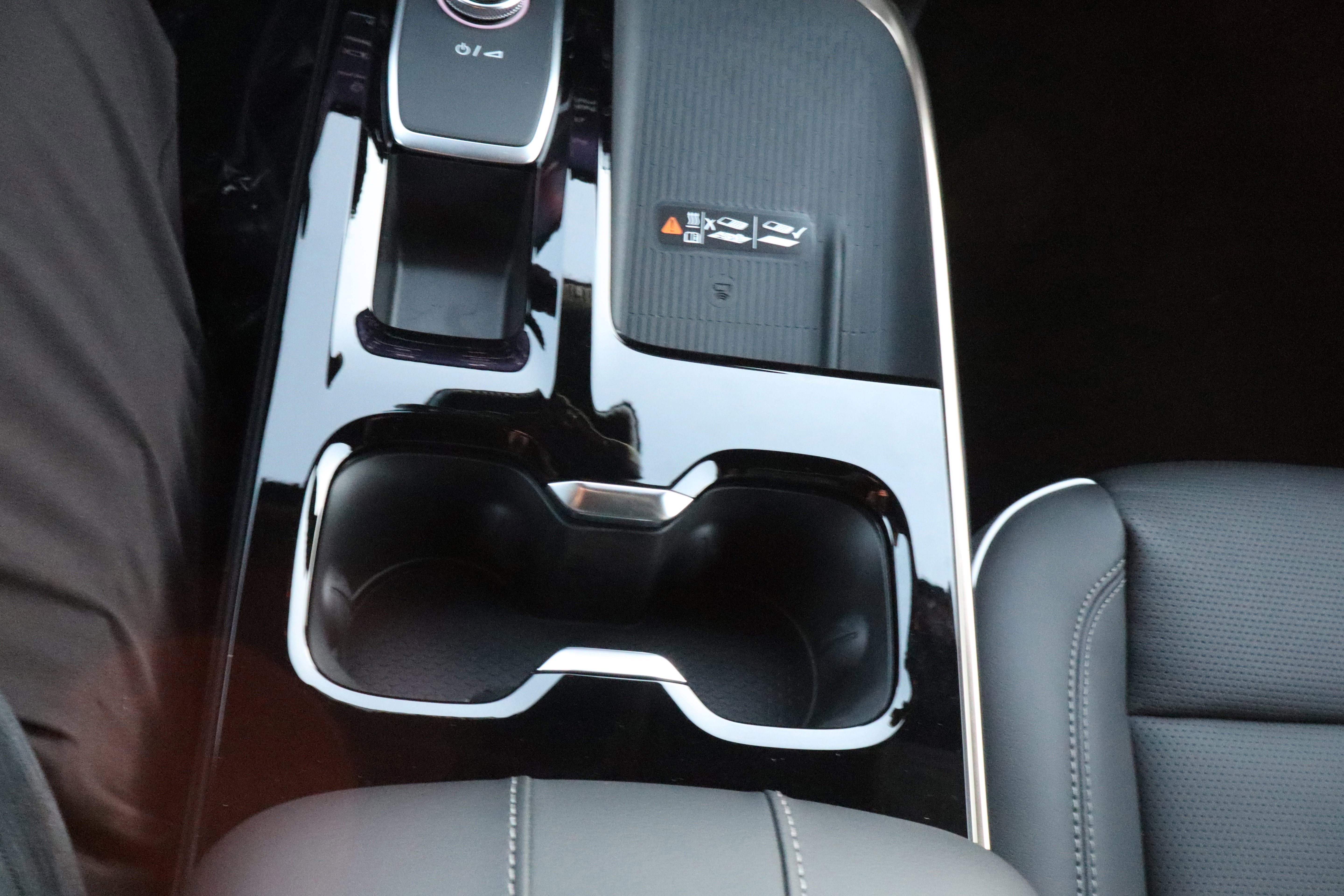 New 2026 Buick Enclave Avenir image 15