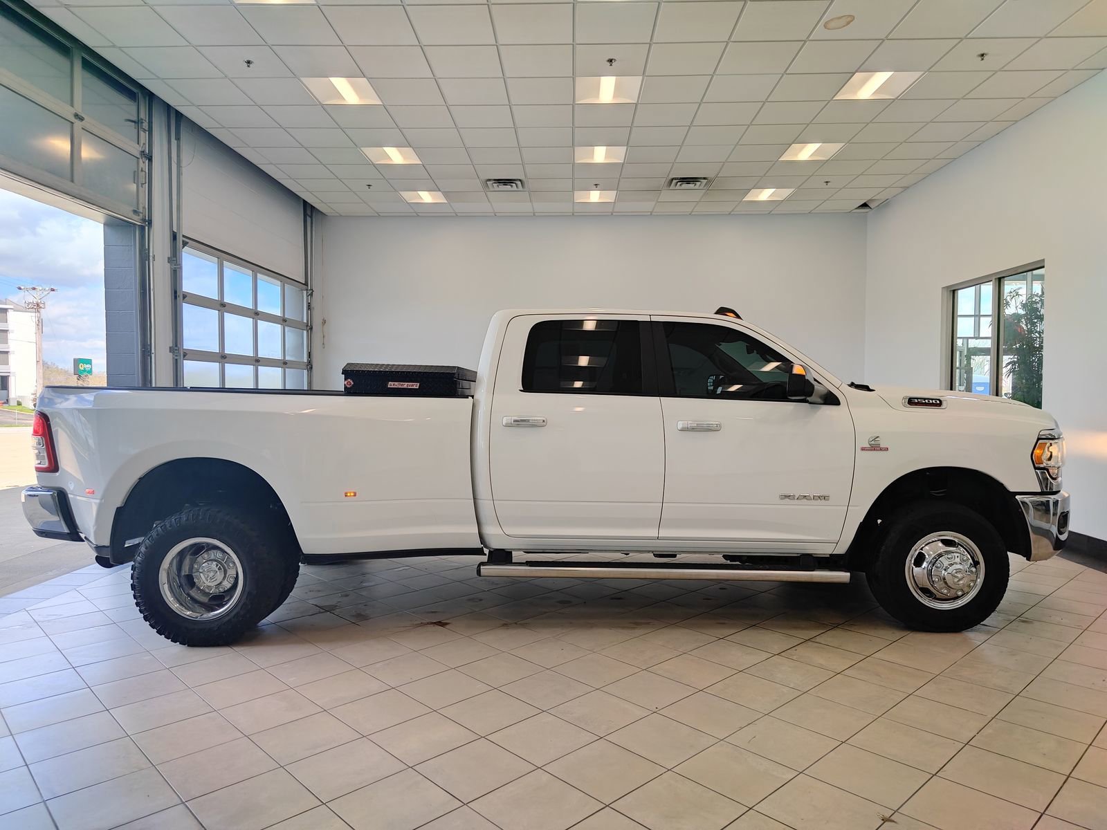 Used 2019 RAM 3500 Big Horn image 2
