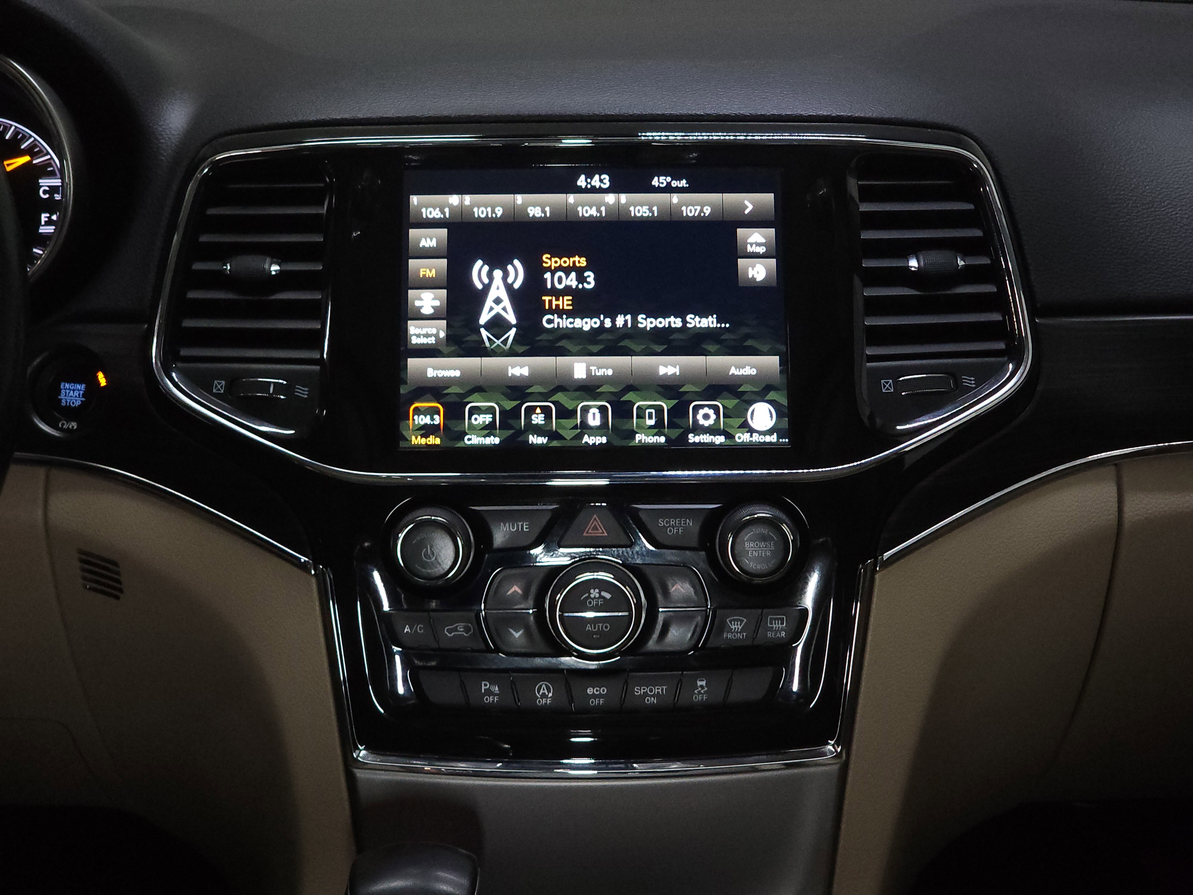 Used 2021 Jeep Grand Cherokee Limited w/ Trailer Tow Group IV image 27