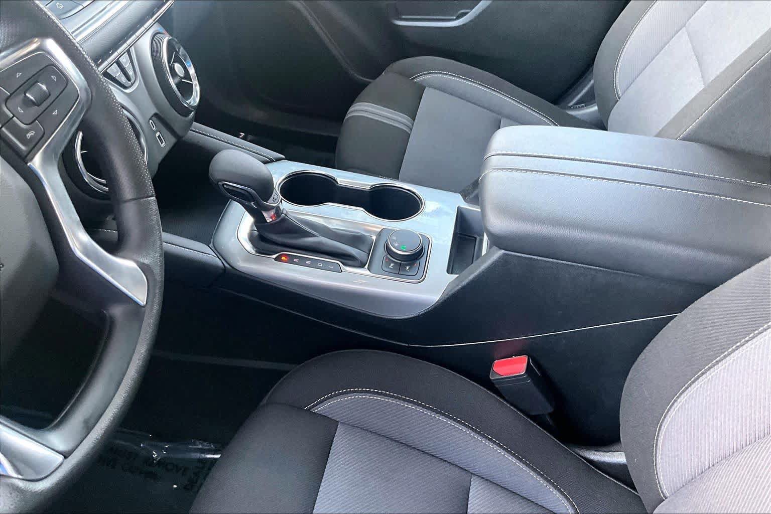 Used 2026 Chevrolet Blazer LT FWD image 17