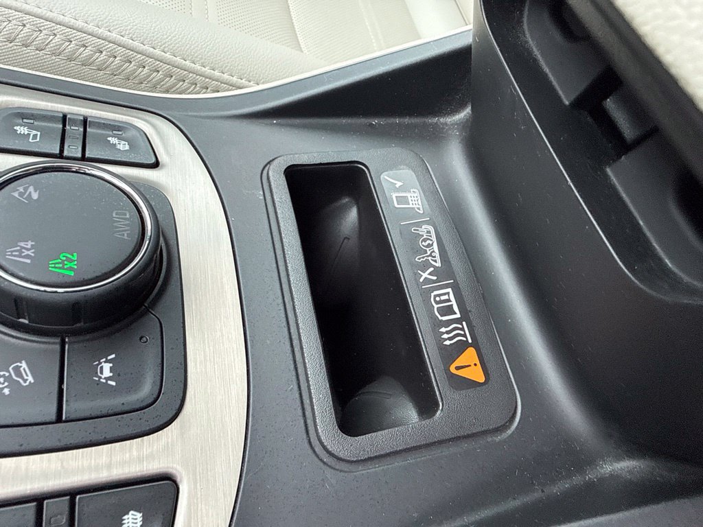 Used 2023 GMC Terrain Denali w/ LPO, Floor Liner Package AWD/4WD image 38