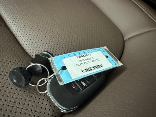 Used 2026 Honda Pilot Elite image 36