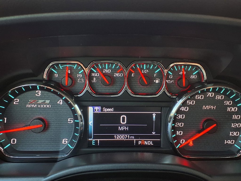 Used 2018 Chevrolet Silverado 1500 LT w/ All Star Edition AWD/4WD image 10
