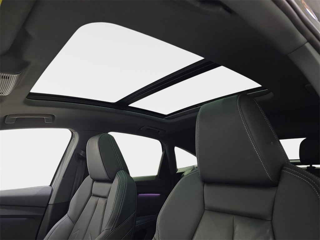 Used 2024 Audi Q4 e-tron Premium Plus image 27