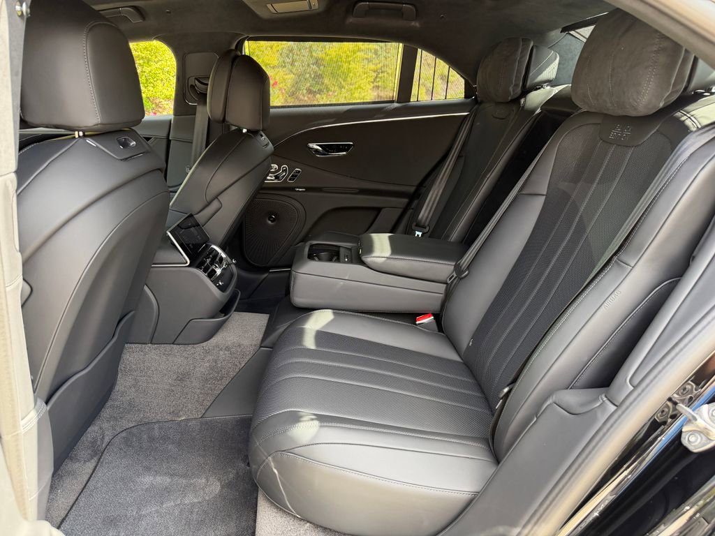 New 2025 Bentley Flying Spur Plug-In Hybrid image 39