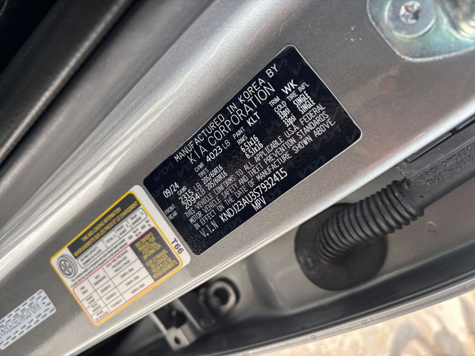 Used 2025 Kia Soul LX w/ LX Technology Package FWD image 27