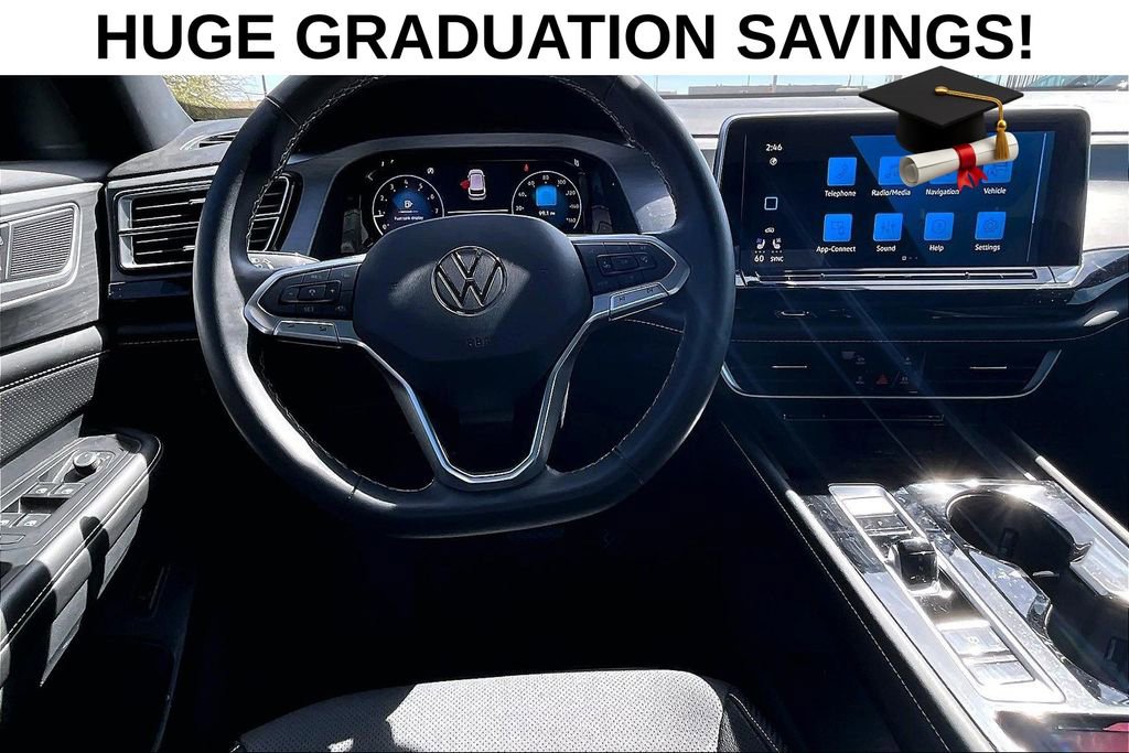 Used 2024 Volkswagen Atlas Cross Sport SE FWD image 7