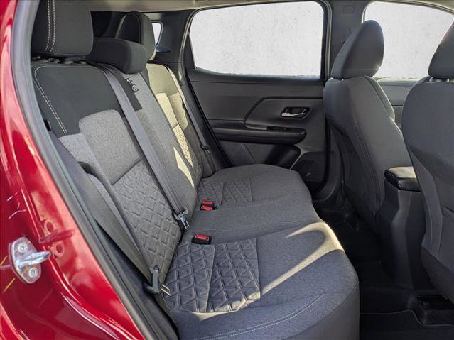Used 2025 Nissan Kicks SV image 18