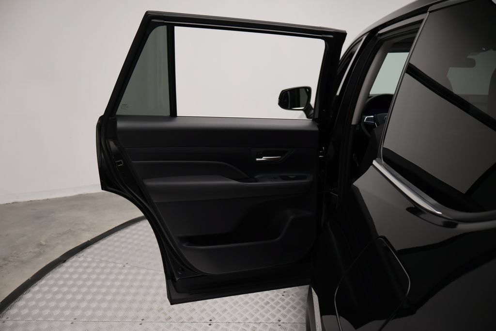 Used 2026 Toyota Grand Highlander FWD image 21