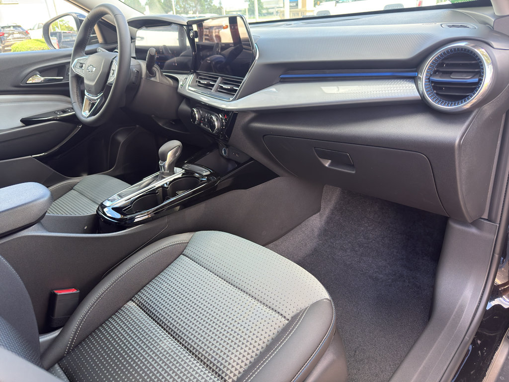 New 2026 Chevrolet Trax LT w/ Driver Confidence Package FWD image 37