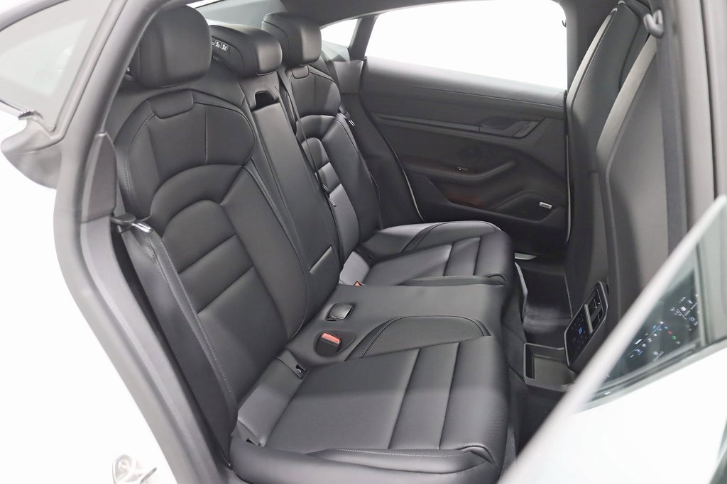 Used 2024 Porsche Taycan 4S image 37