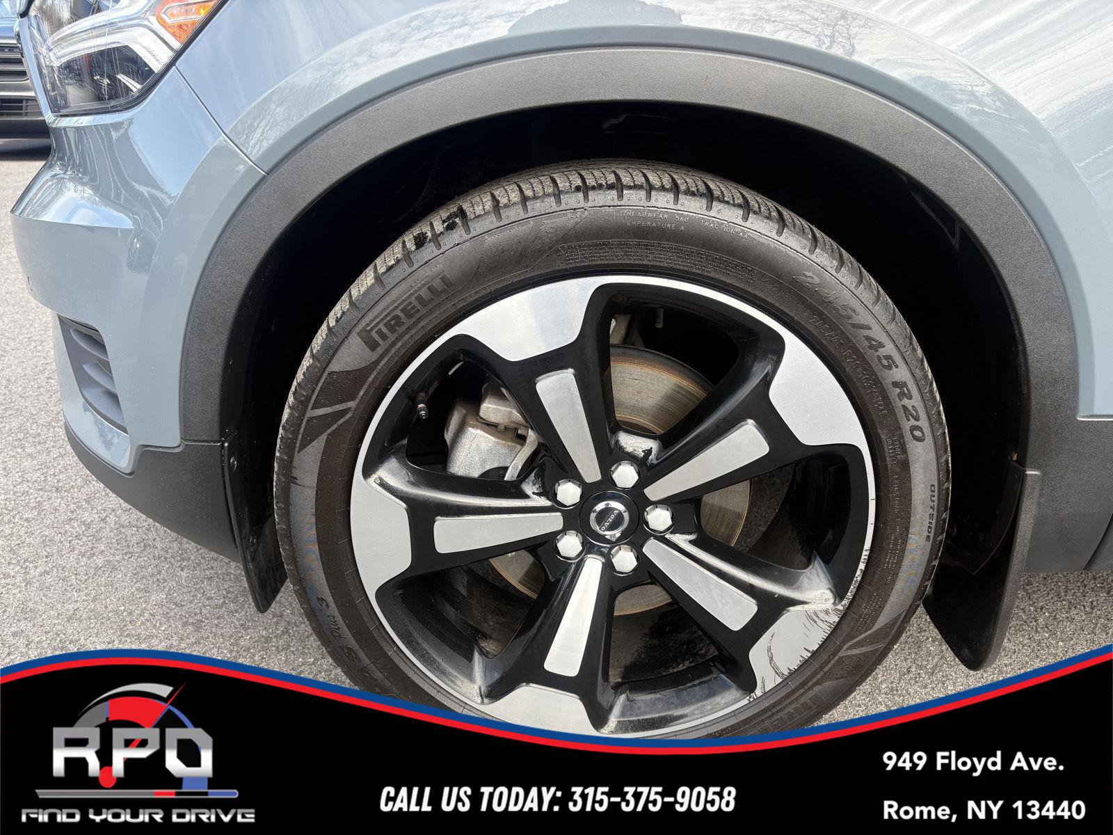 Used 2020 Volvo XC40 T5 Momentum AWD/4WD image 9