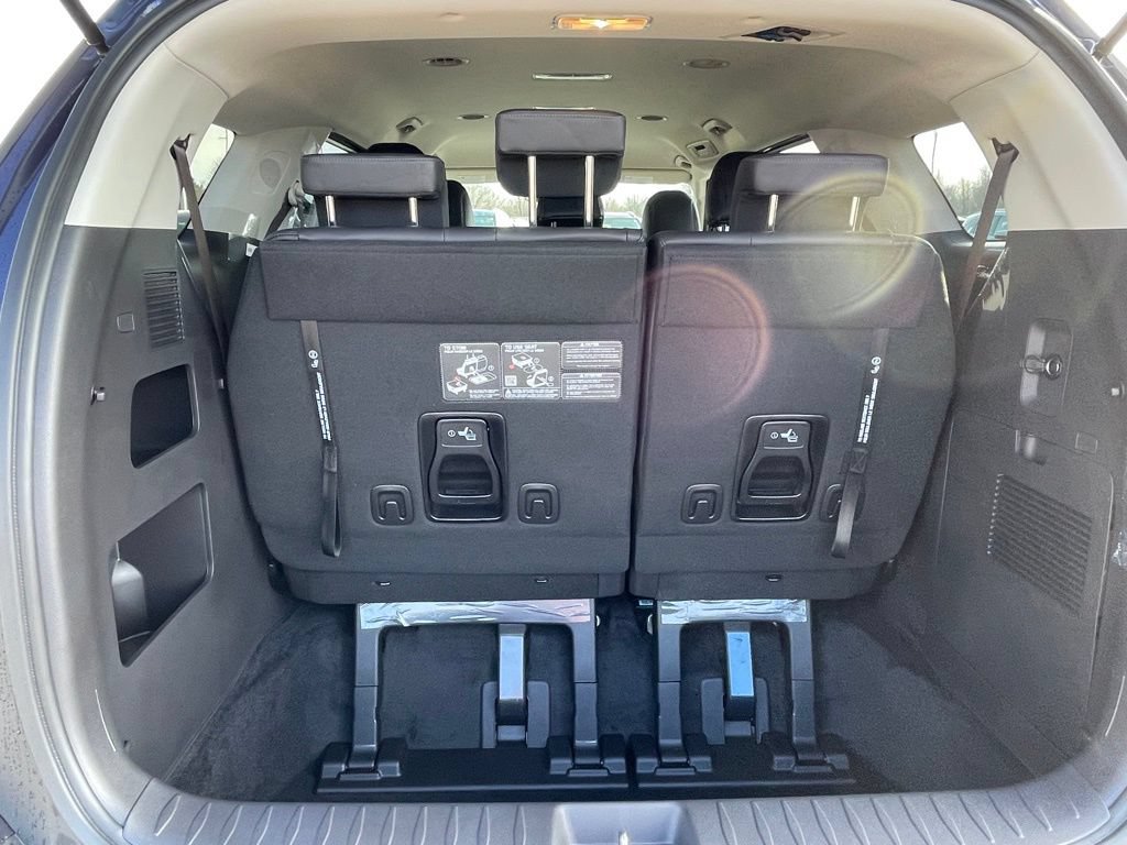 New 2026 Kia Carnival FWD image 26