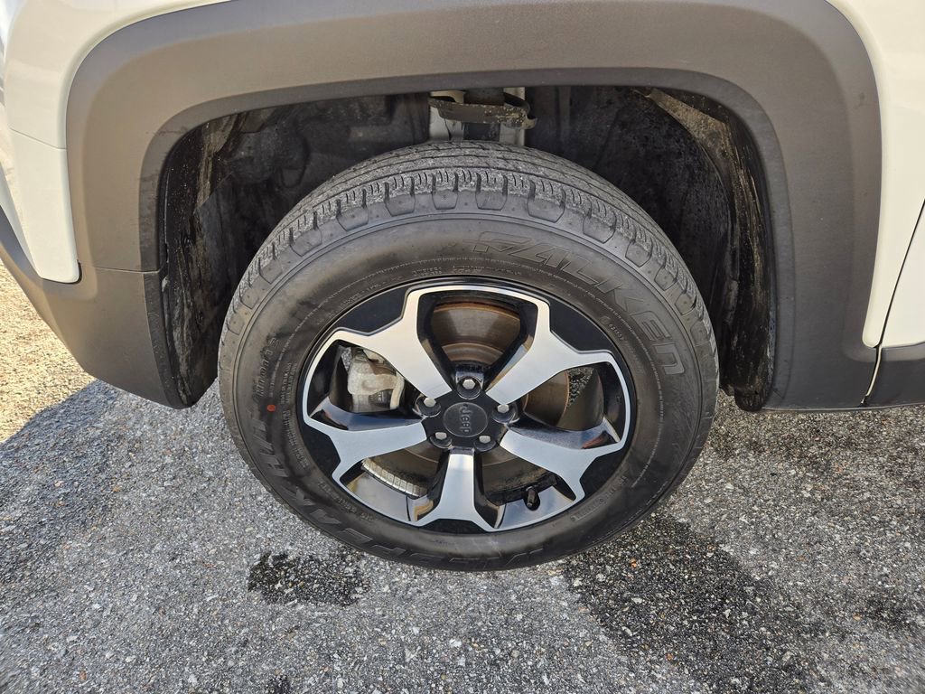 Used 2022 Jeep Renegade Trailhawk image 32