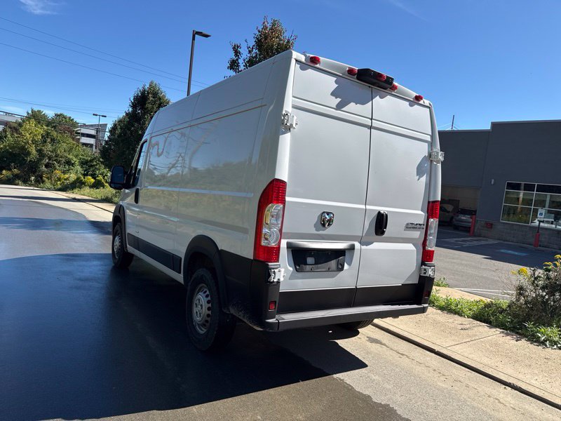 Used 2025 RAM ProMaster 2500 w/ Convenience Group FWD image 5
