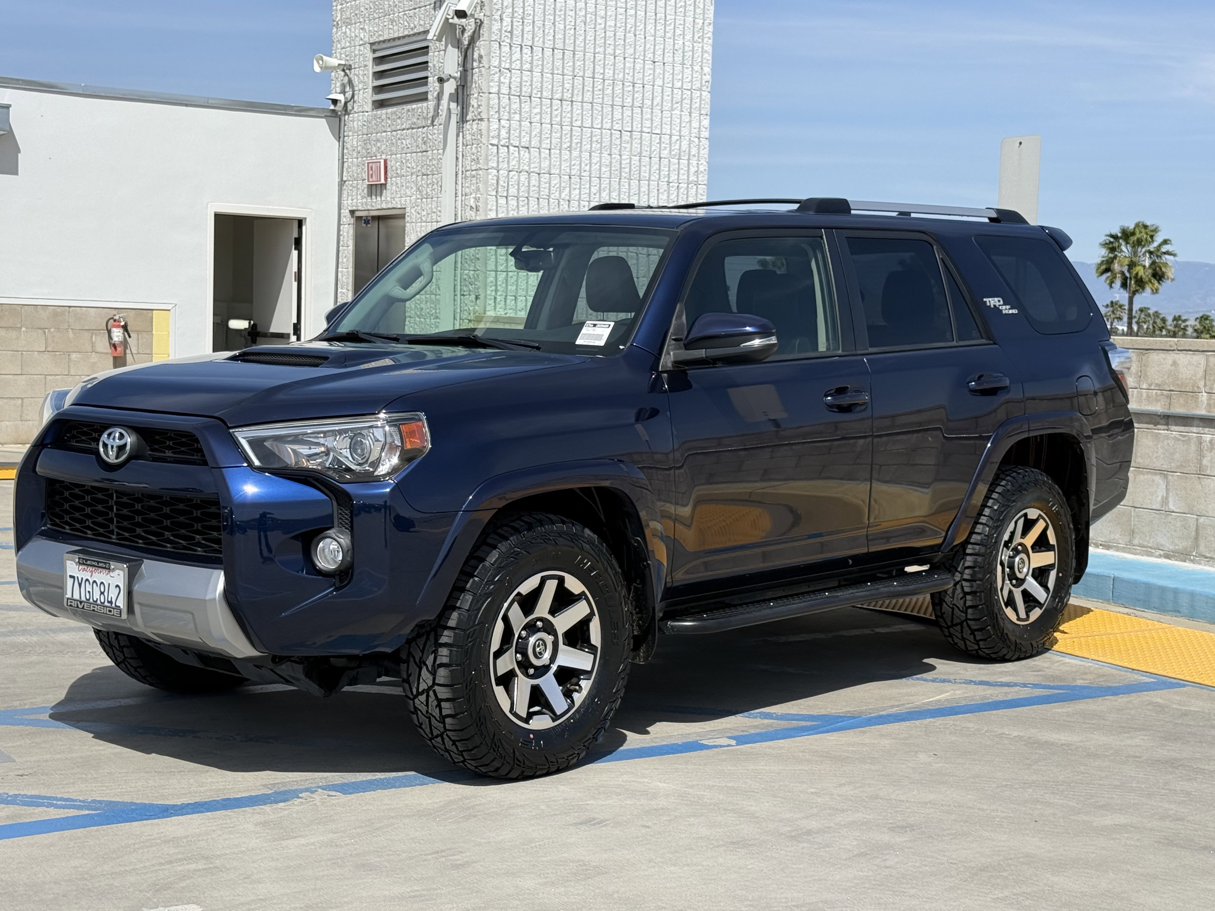 Used 2017 Toyota 4Runner TRD Off-Road Premium image 7