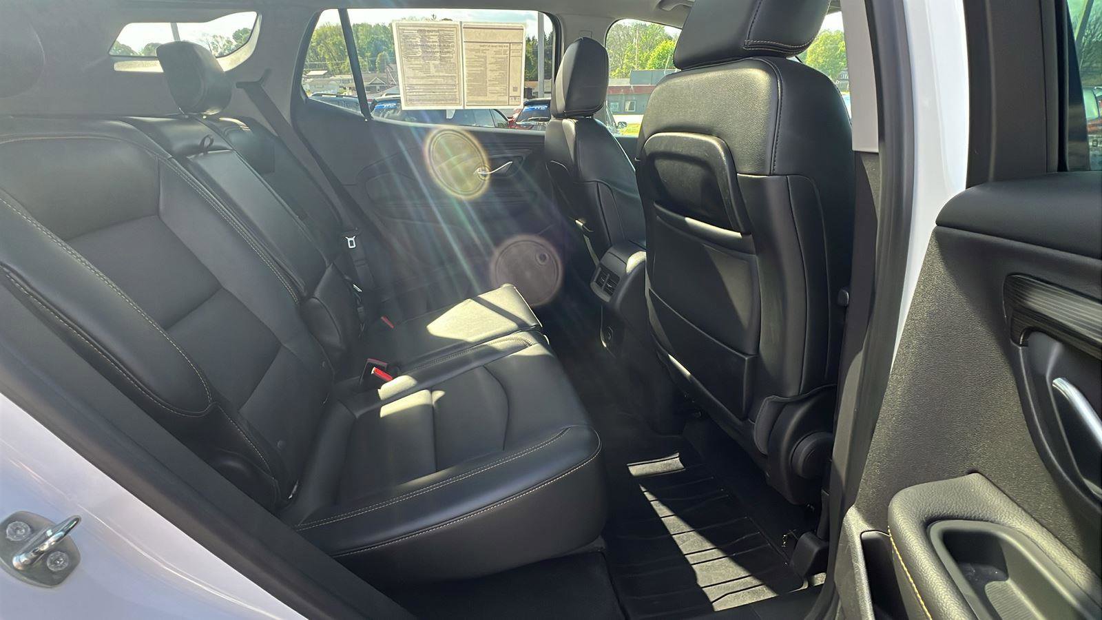Used 2018 GMC Terrain SLT w/ Infotainment Package II AWD/4WD image 15