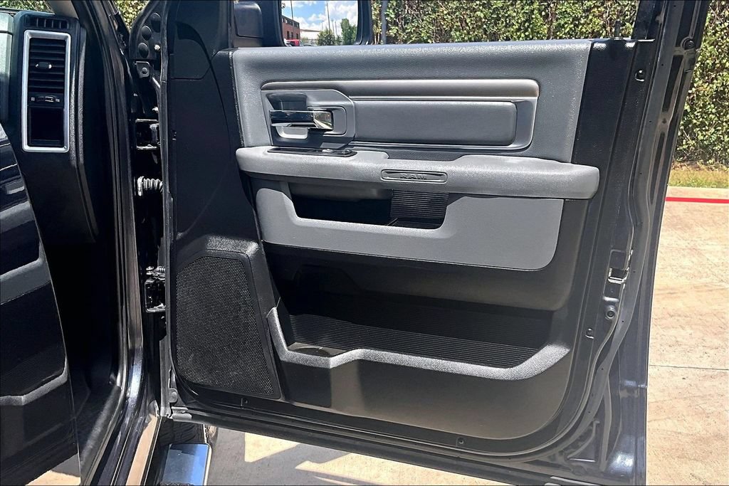 Used 2016 RAM 1500 SLT RWD image 25