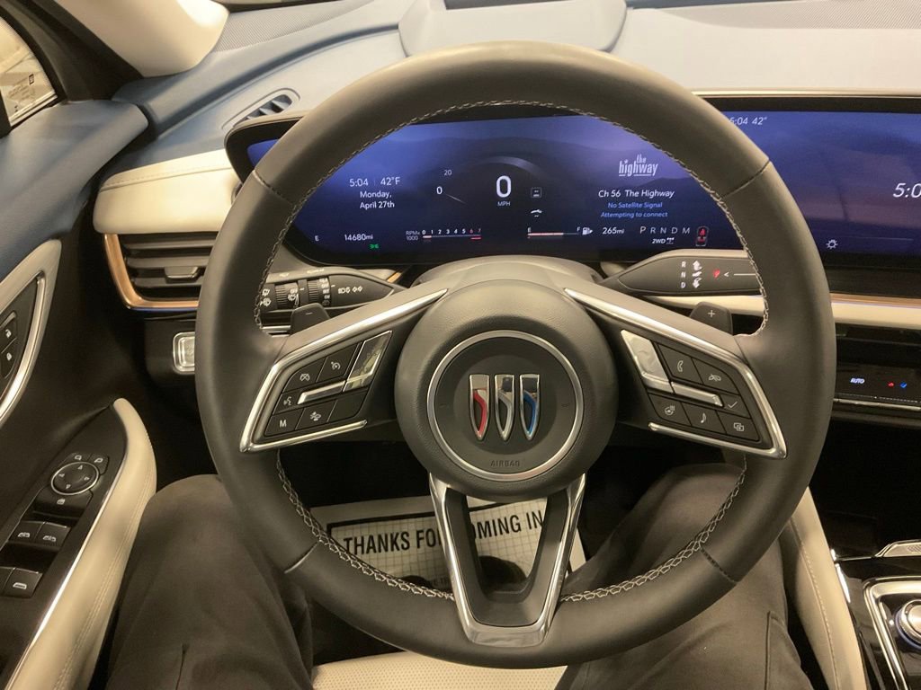Used 2024 Buick Envision Avenir AWD/4WD image 16