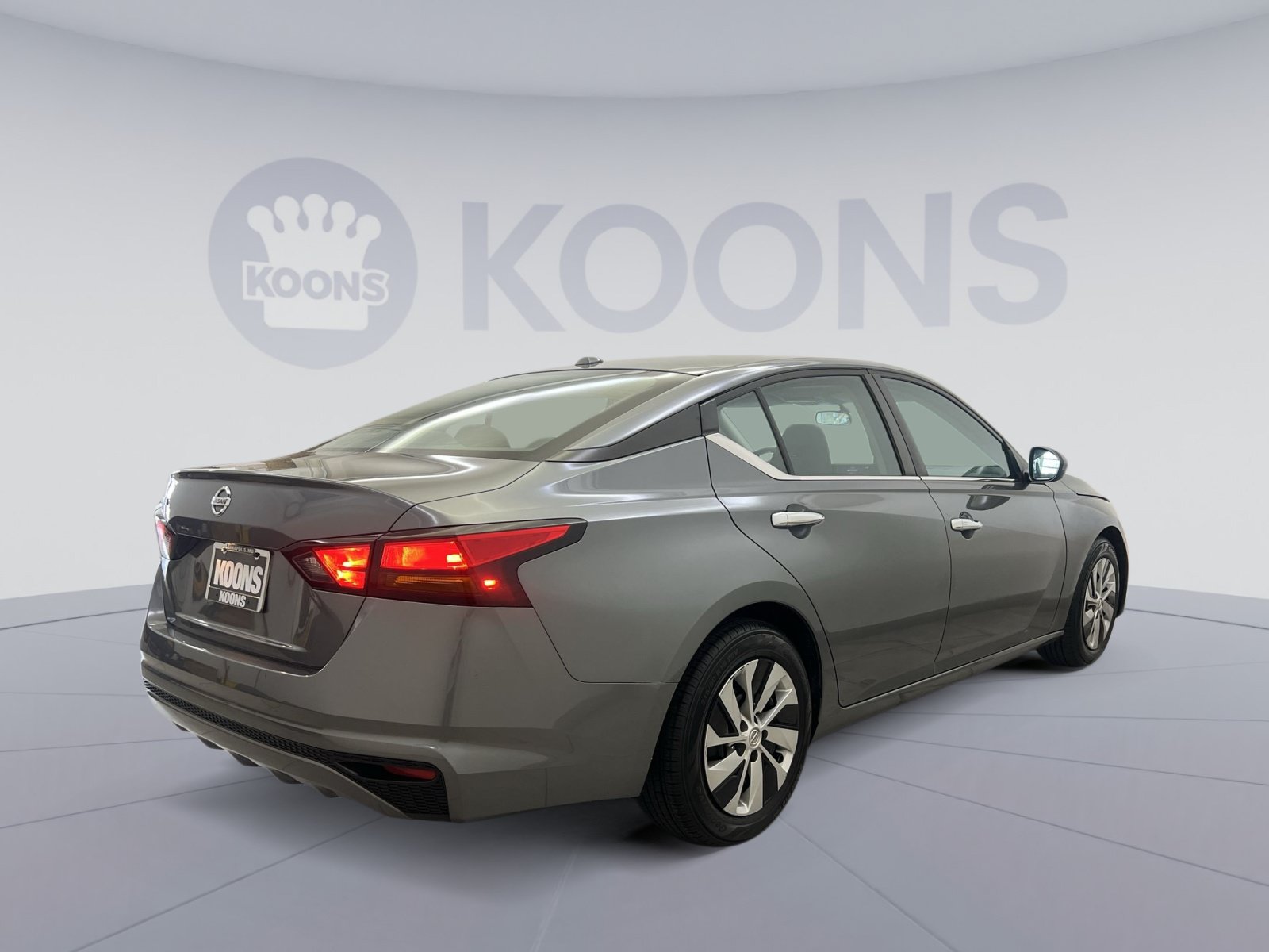 Used 2020 Nissan Altima 2.5 S FWD image 8